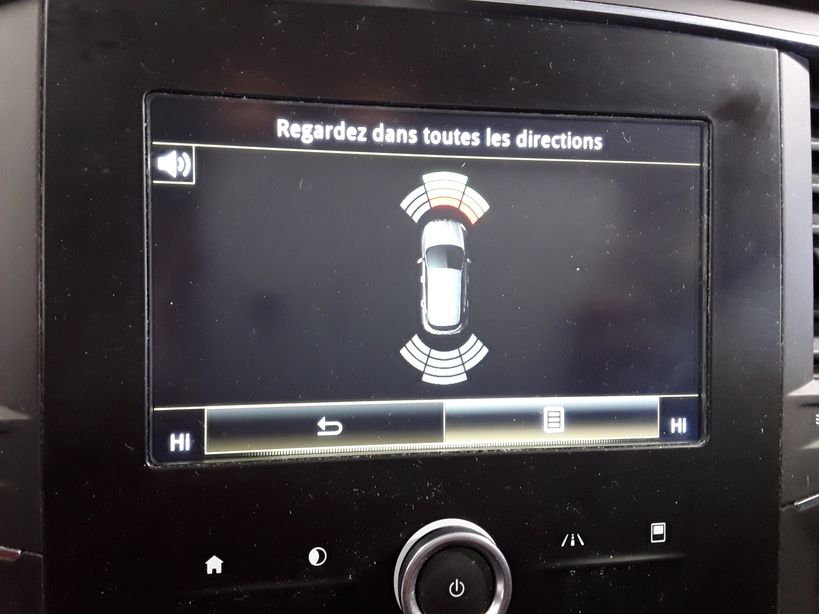 RENAULT MEGANE IV BERLINE BUSINESS 2019 - Photo n°17
