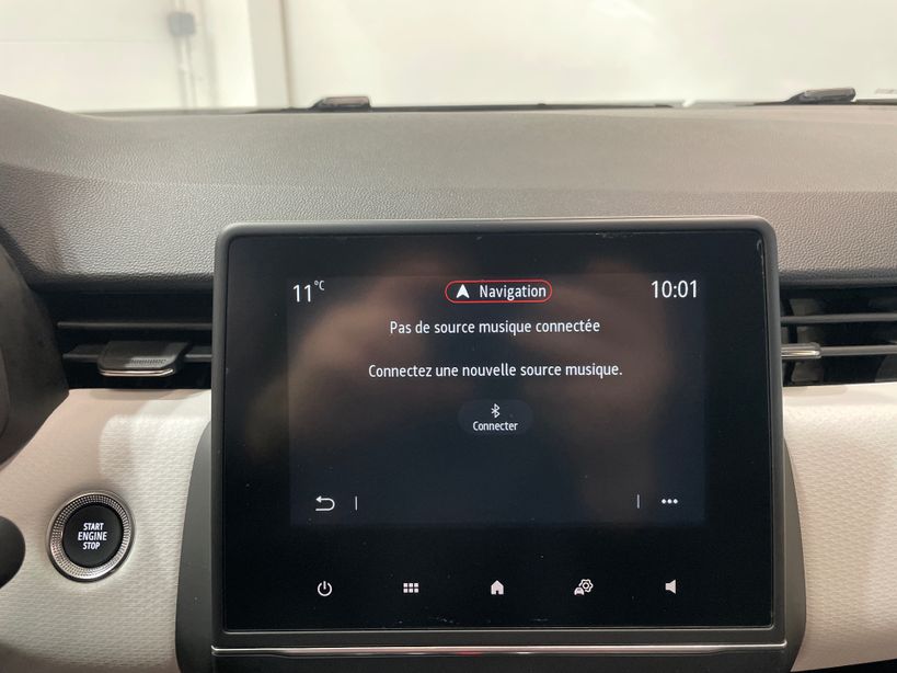 RENAULT CLIO V 2023 - Photo n°17