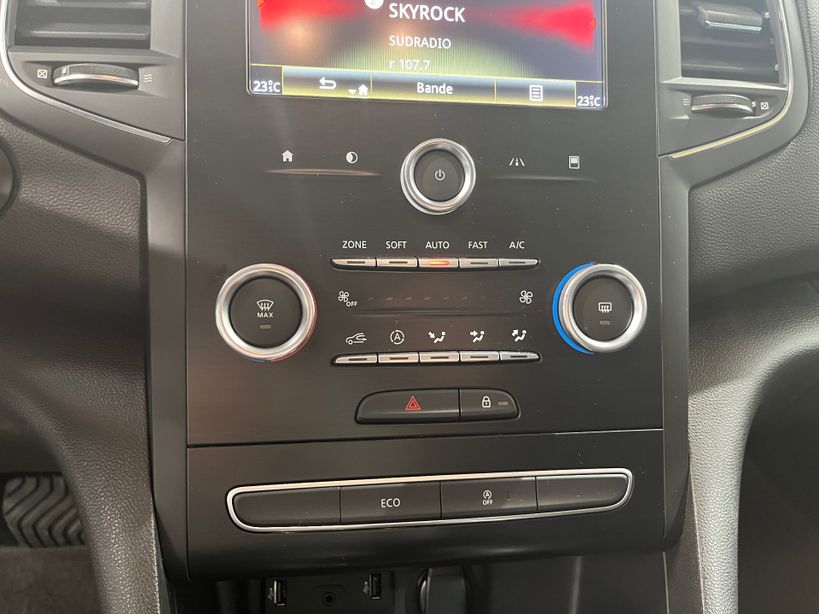 RENAULT MEGANE IV BERLINE BUSINESS 2020 - Photo n°22