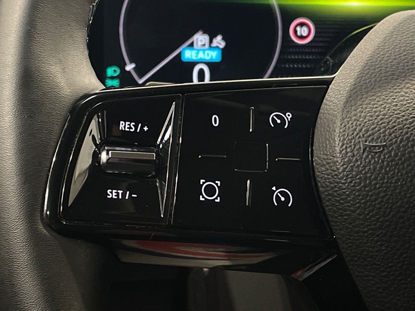 RENAULT MEGANE E TECH 2023 - Photo n°25