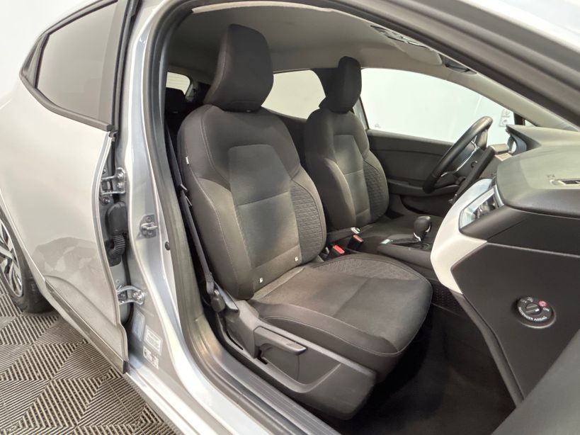 RENAULT CLIO V 2023 - Photo n°32