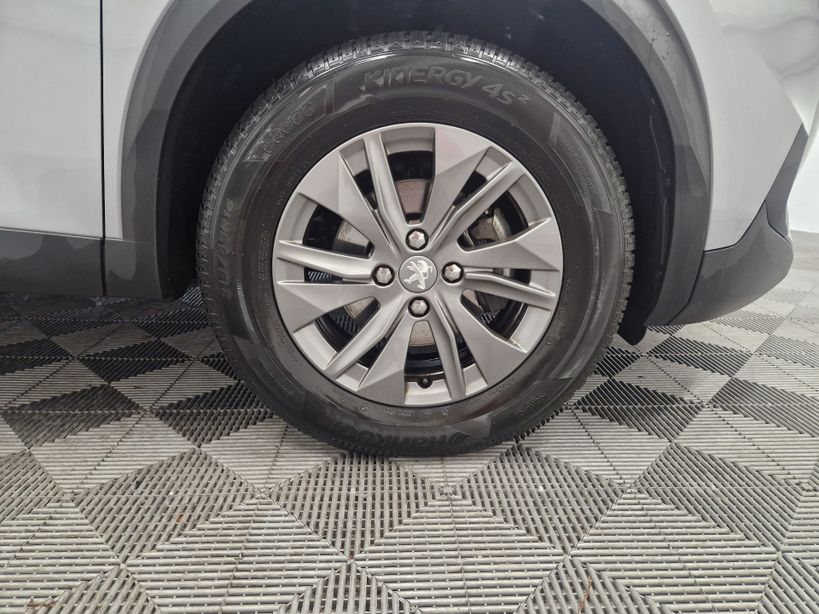 PEUGEOT 2008 2023 - Photo n°8