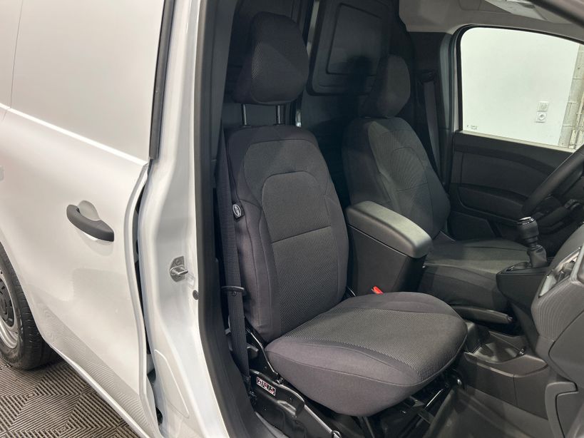 RENAULT KANGOO VAN 2025 - Photo n°10