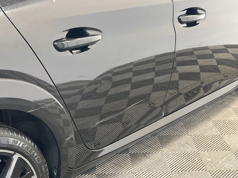 PEUGEOT 208 2023 - Photo n°6