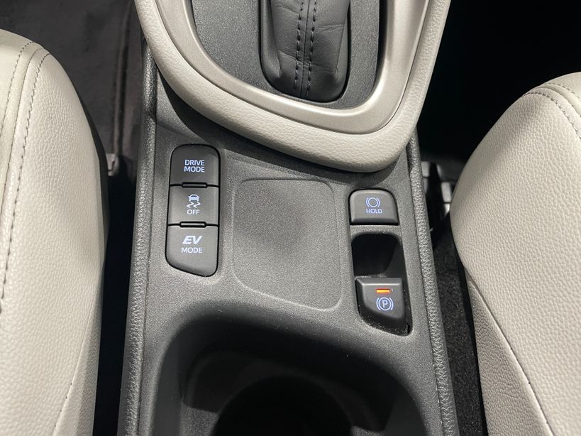 TOYOTA YARIS HYBRIDE MY21 2022 - Photo n°28