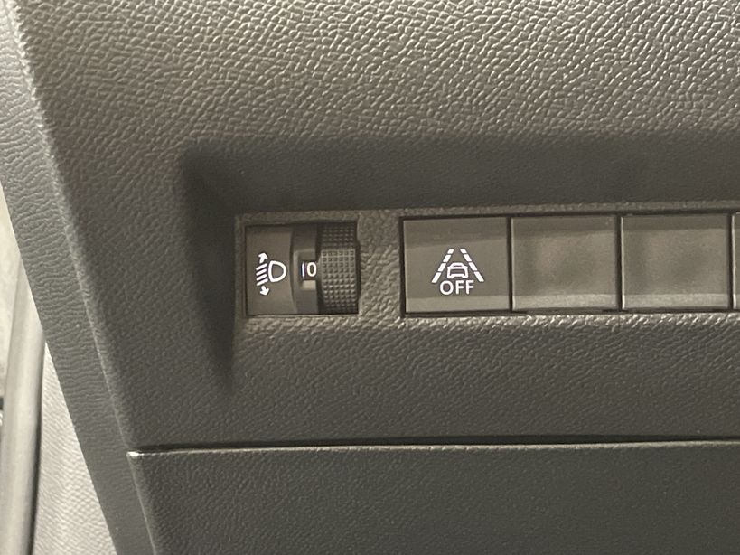 PEUGEOT 2008 2023 - Photo n°41