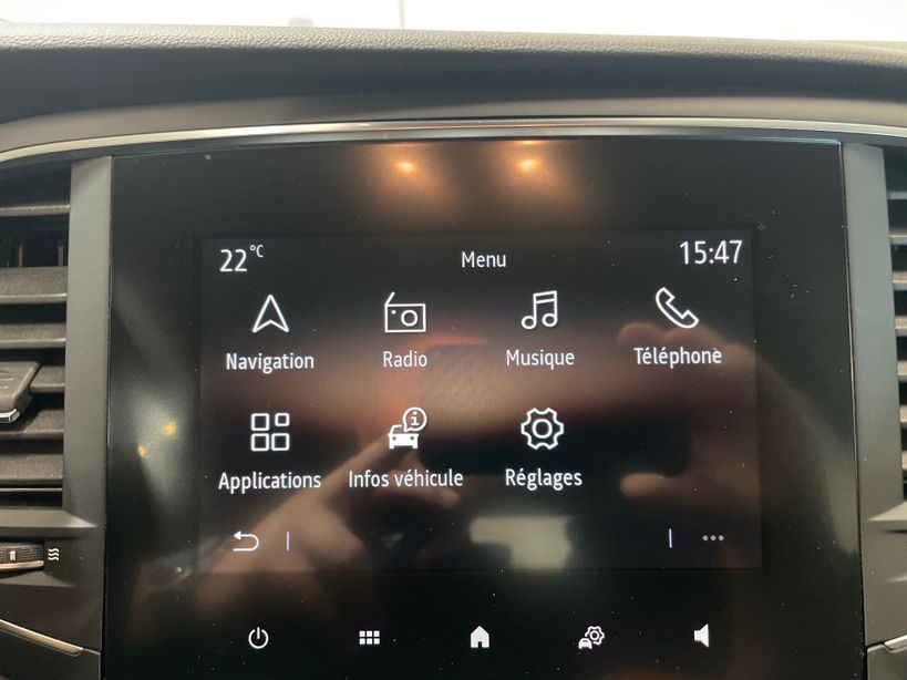RENAULT MEGANE IV BERLINE 2022 - Photo n°16