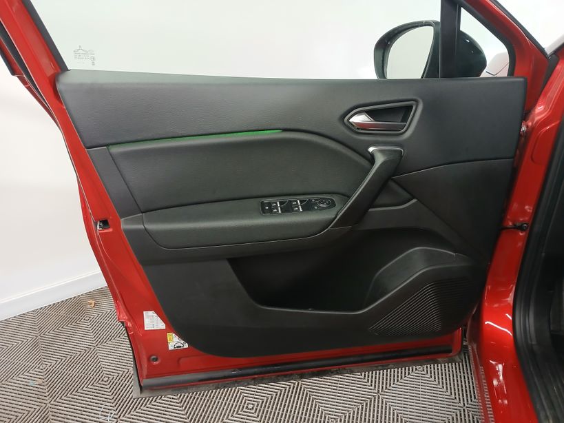 RENAULT CAPTUR 2022 - Photo n°10