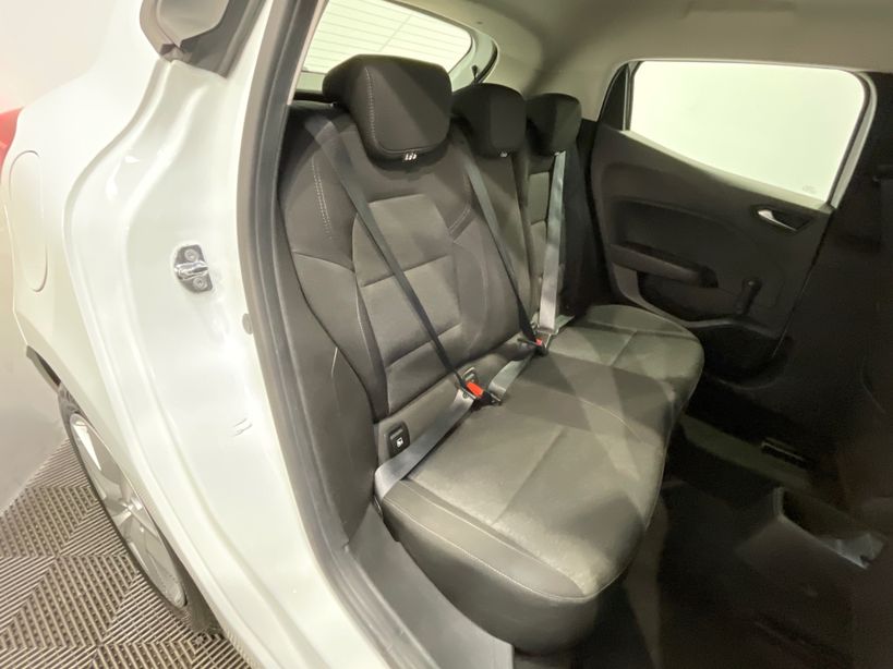 RENAULT CLIO V 2021 - Photo n°37