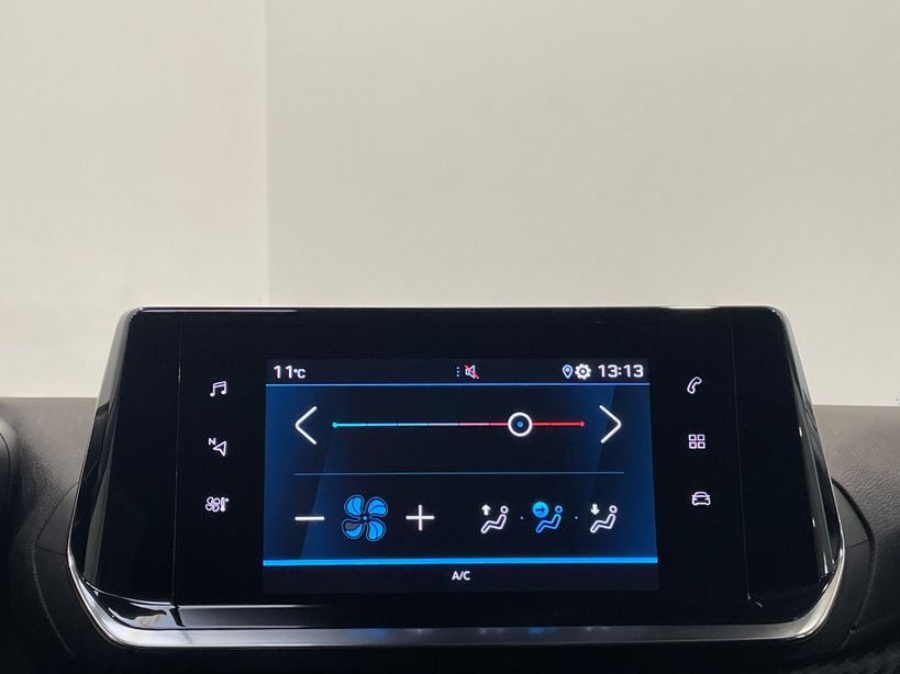 PEUGEOT 208 2023 - Photo n°15