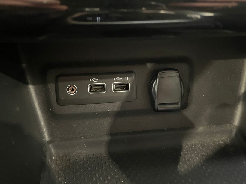 RENAULT MEGANE IV ESTATE 2023 - Photo n°27