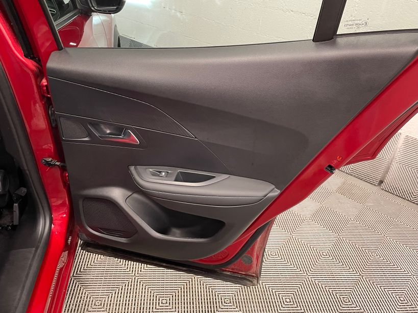 PEUGEOT 2008 2023 - Photo n°31