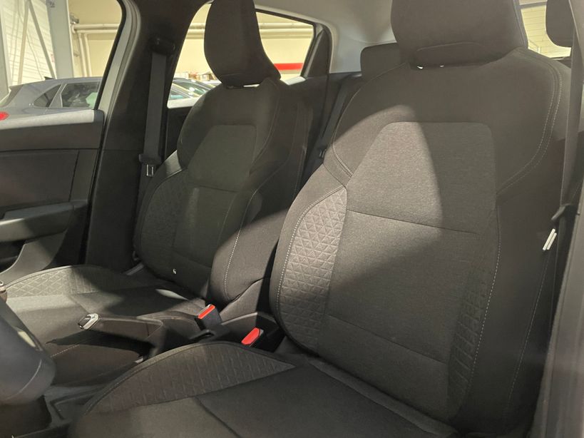 RENAULT CLIO V 2021 - Photo n°11