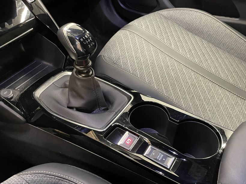 PEUGEOT 2008 2024 - Photo n°20
