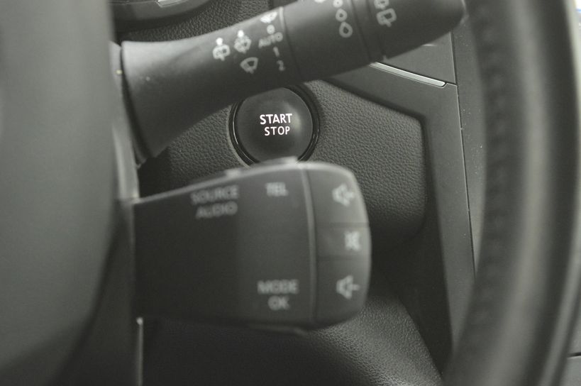 RENAULT MEGANE IV ESTATE BUSINESS 2017 - Photo n°30