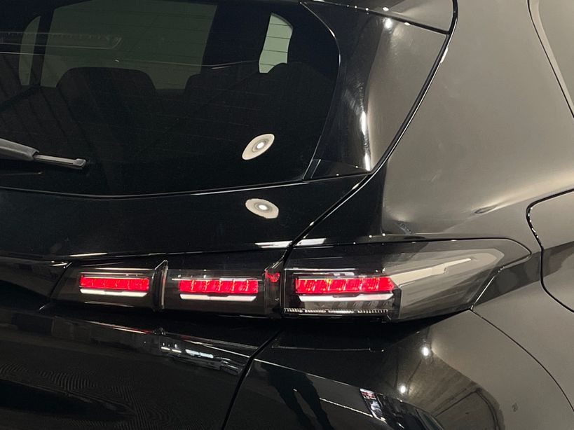 PEUGEOT 308 2023 - Photo n°8