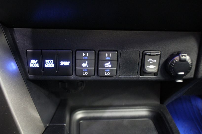 TOYOTA RAV4 HYBRIDE 2018 - Photo n°22