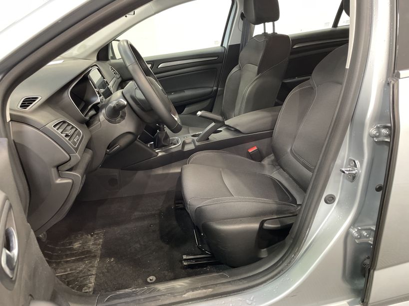 RENAULT MEGANE IV ESTATE 2021 - Photo n°30