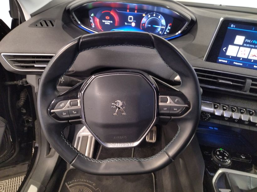 PEUGEOT 3008 2019 - Photo n°12