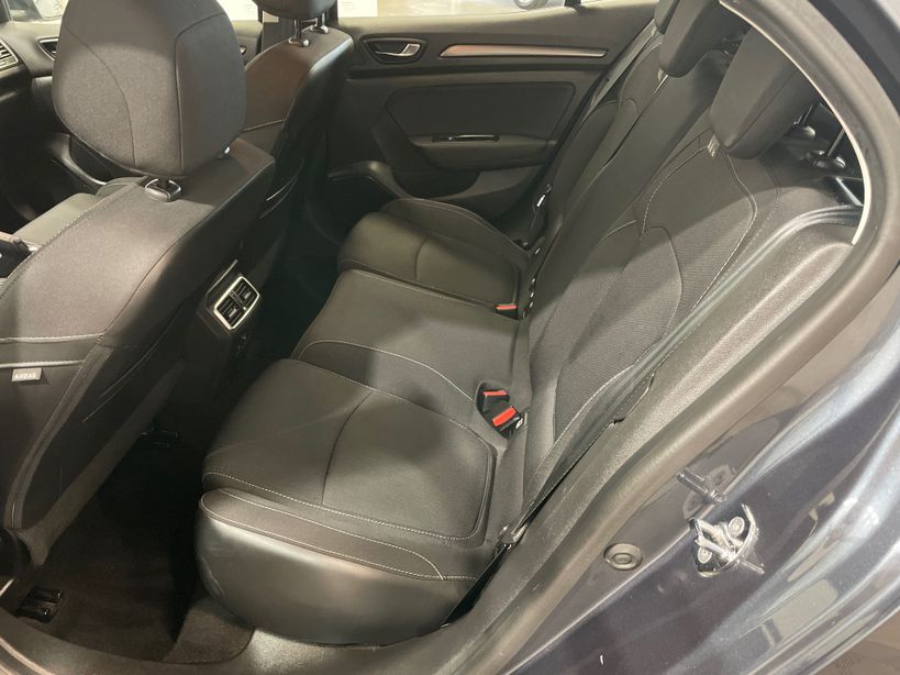 RENAULT MEGANE IV BERLINE 2022 - Photo n°23