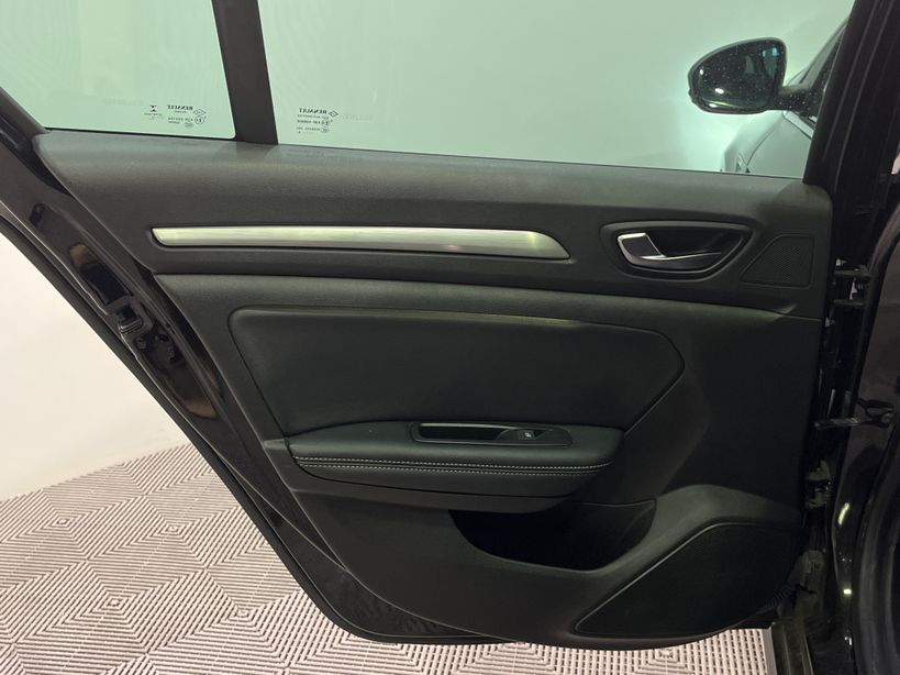 RENAULT MEGANE IV ESTATE 2017 - Photo n°38