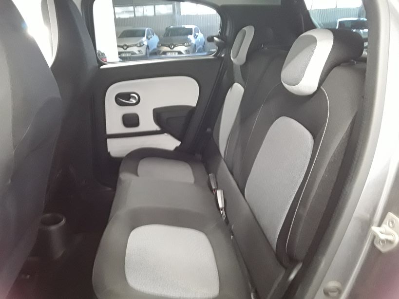 RENAULT TWINGO III 2019 - Photo n°8