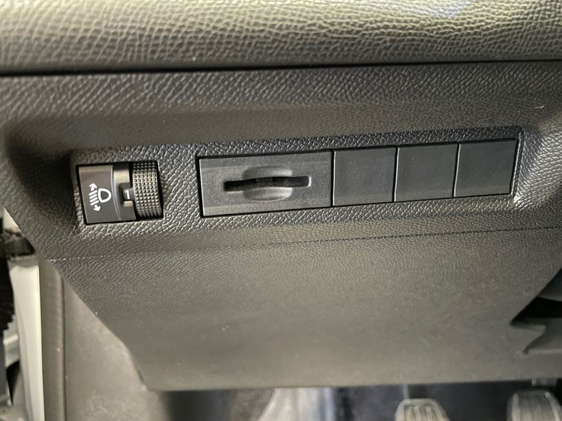 PEUGEOT 308 2023 - Photo n°17