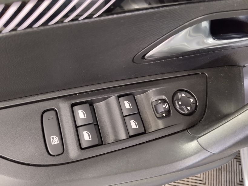 PEUGEOT 2008 2025 - Photo n°13