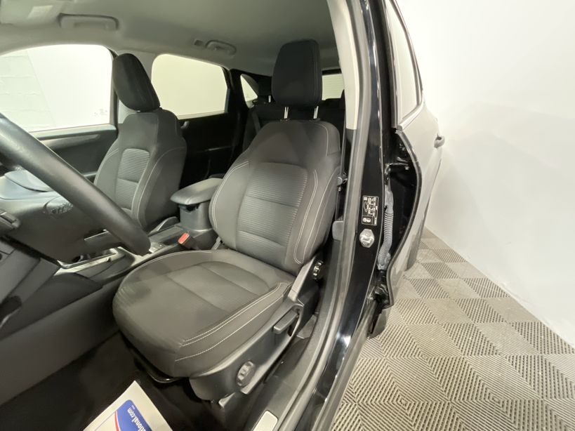 FORD KUGA 2021 - Photo n°9