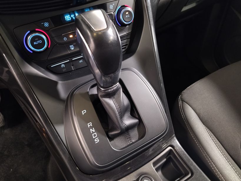 FORD KUGA 2018 - Photo n°13