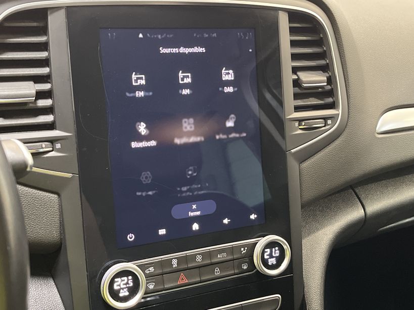 RENAULT MEGANE IV BERLINE 2021 - Photo n°14