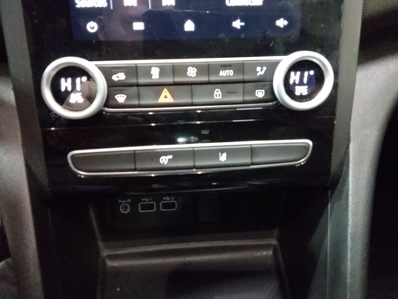 RENAULT MEGANE IV BERLINE 2021 - Photo n°26