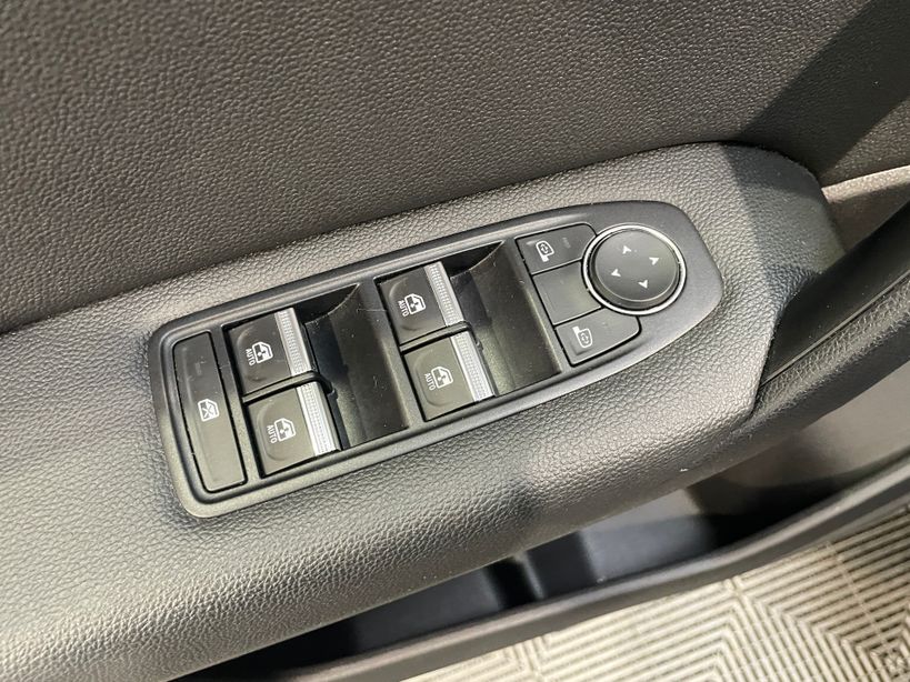 RENAULT CAPTUR 2023 - Photo n°42