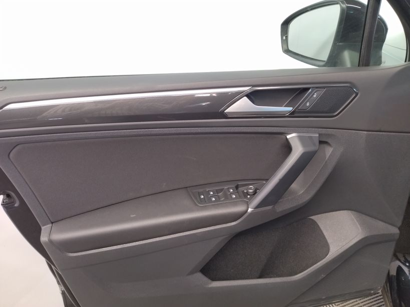 VOLKSWAGEN TIGUAN 2018 - Photo n°11