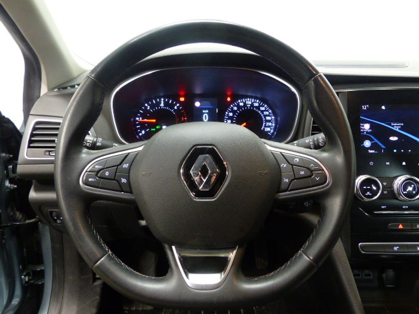 RENAULT MEGANE IV BERLINE 2021 - Photo n°16