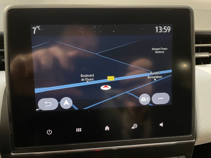 RENAULT CLIO V 2023 - Photo n°18