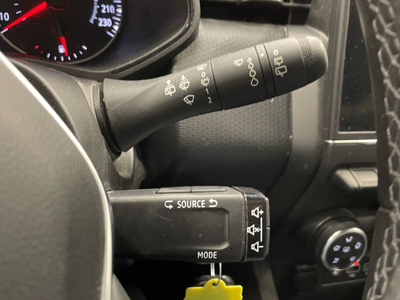 RENAULT CLIO V 2021 - Photo n°19