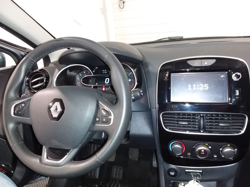 RENAULT CLIO IV BUSINESS 2017 - Photo n°18