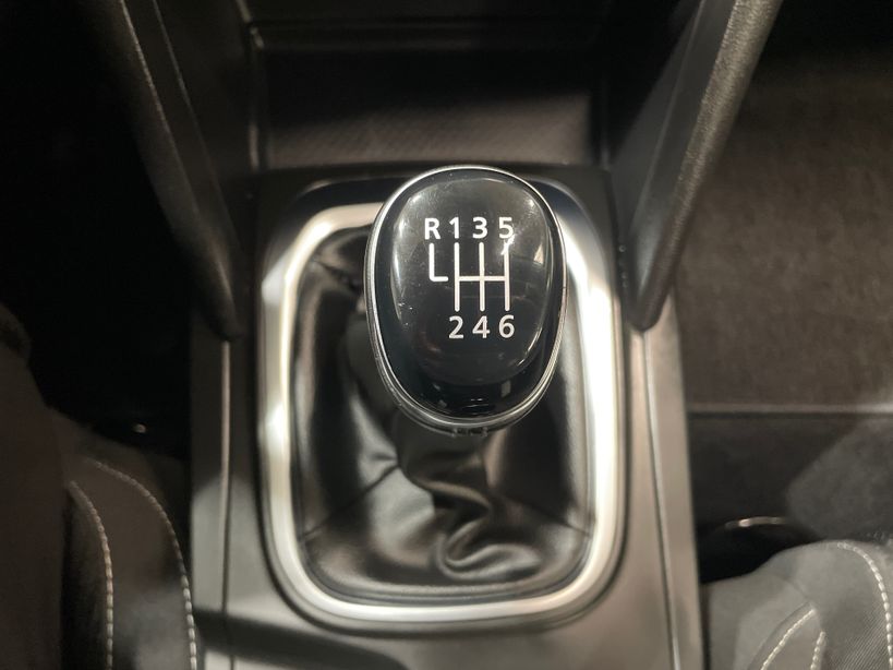 RENAULT MEGANE IV BERLINE BUSINESS 2020 - Photo n°17