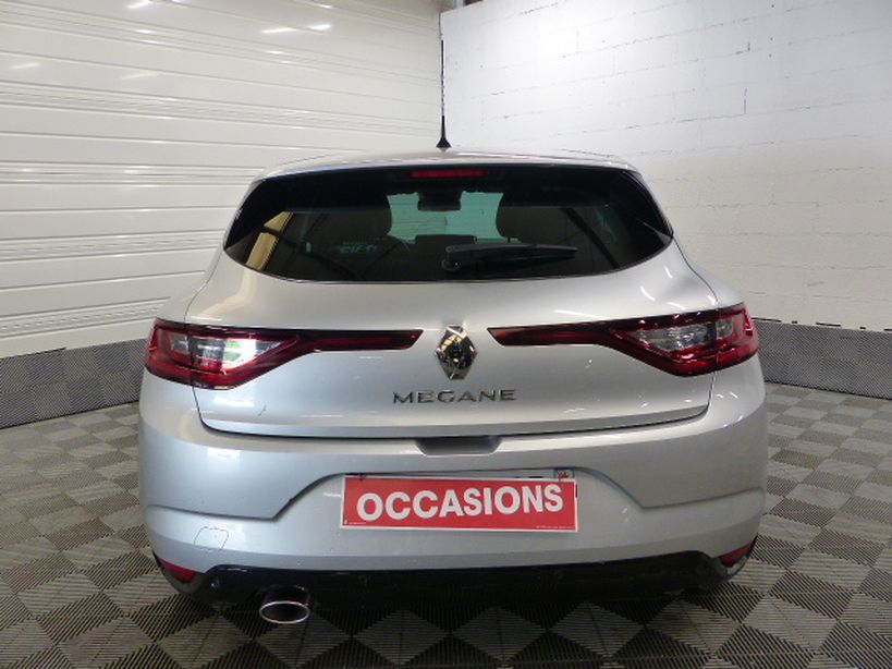 RENAULT MEGANE IV BERLINE 2019 - Photo n°11