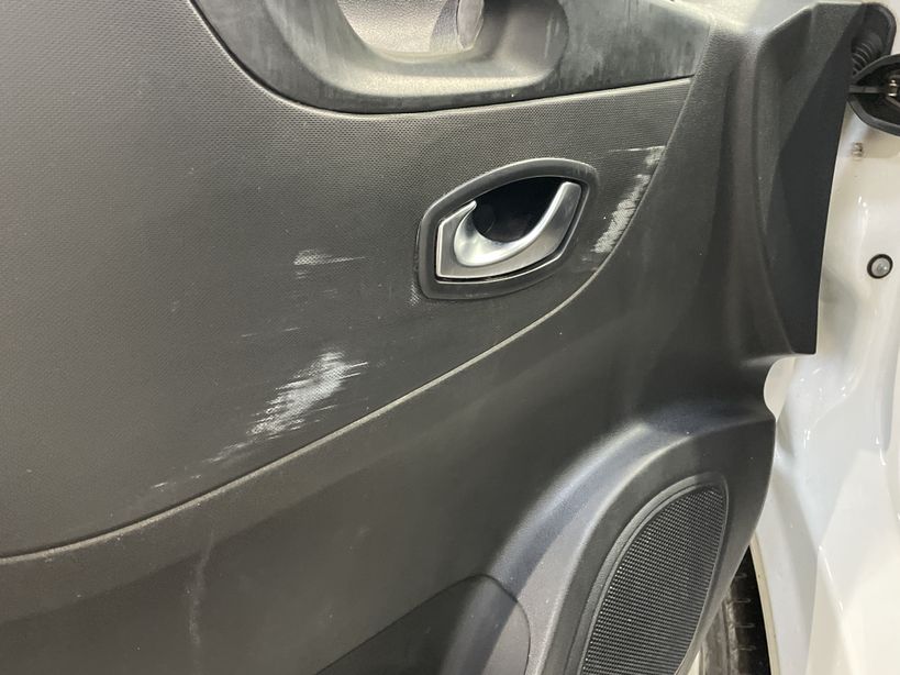 RENAULT TRAFIC FOURGON 2020 - Photo n°19