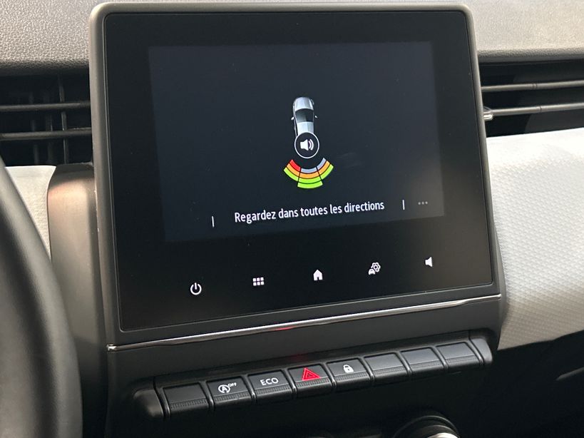 RENAULT CLIO V 2023 - Photo n°10