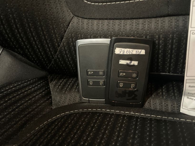 RENAULT MEGANE IV BERLINE BUSINESS 2020 - Photo n°6