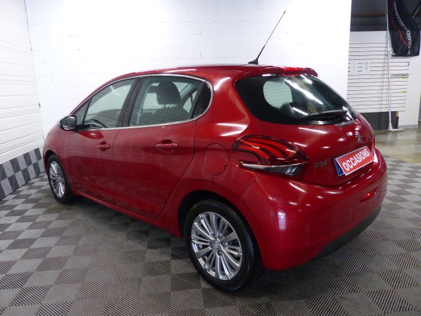 PEUGEOT 208 2018 - Photo n°7