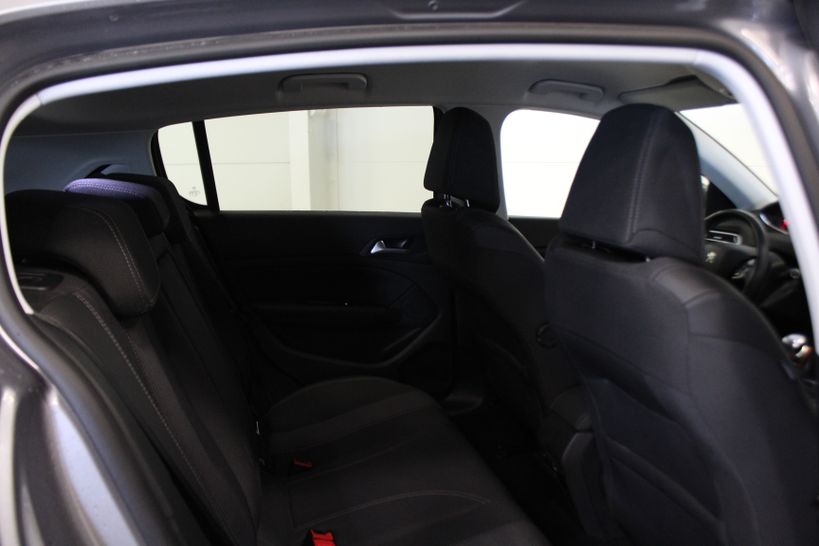 PEUGEOT 308 2019 - Photo n°7