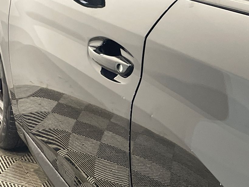 PEUGEOT 208 2023 - Photo n°6