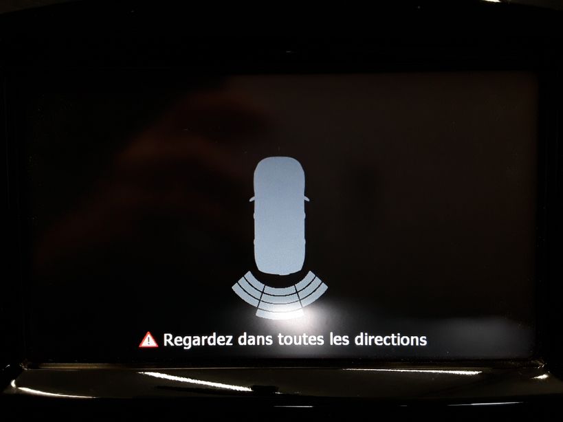 RENAULT CLIO IV ESTATE 2017 - Photo n°12