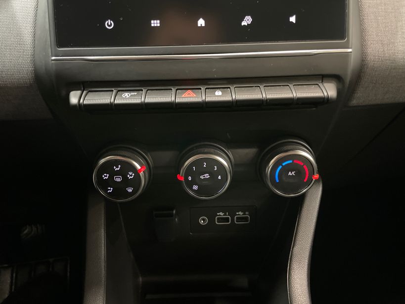 RENAULT CLIO V 2024 - Photo n°14