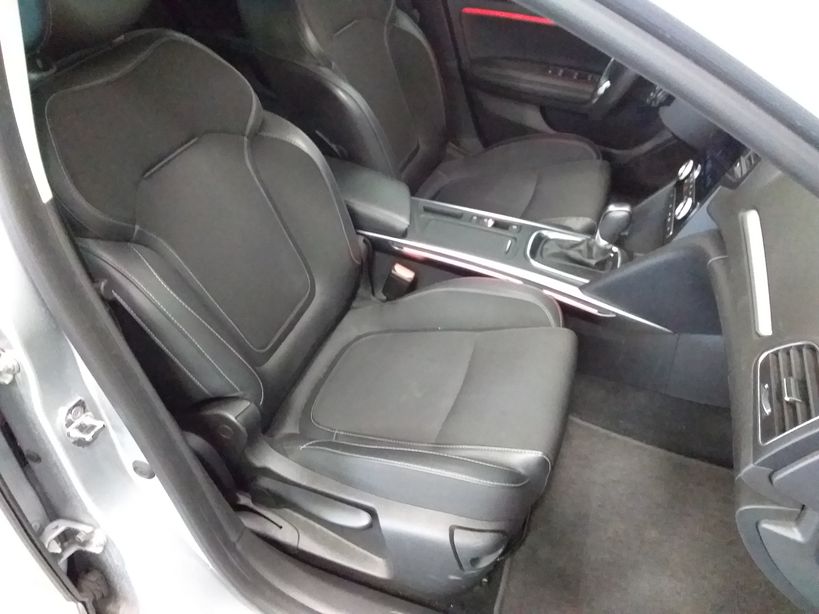 RENAULT MEGANE IV ESTATE 2021 - Photo n°8