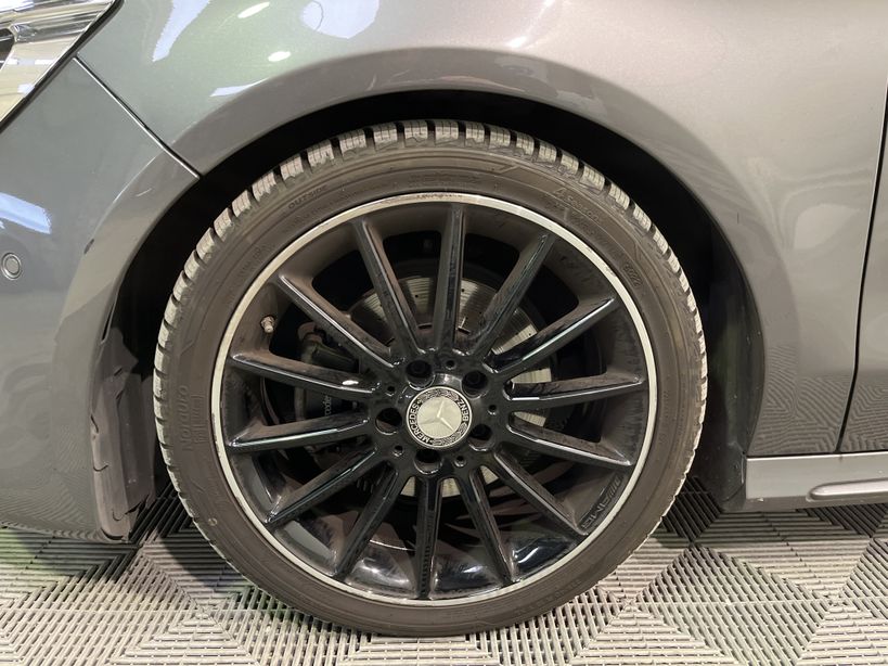 MERCEDES CLASSE CLA SHOOTING BRAKE 2017 - Photo n°12